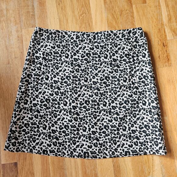 LOFT Leopard Print Mini Skirt Size 12 Neutral Tan Black Classic‎ Chic Lined - Picture 1 of 8